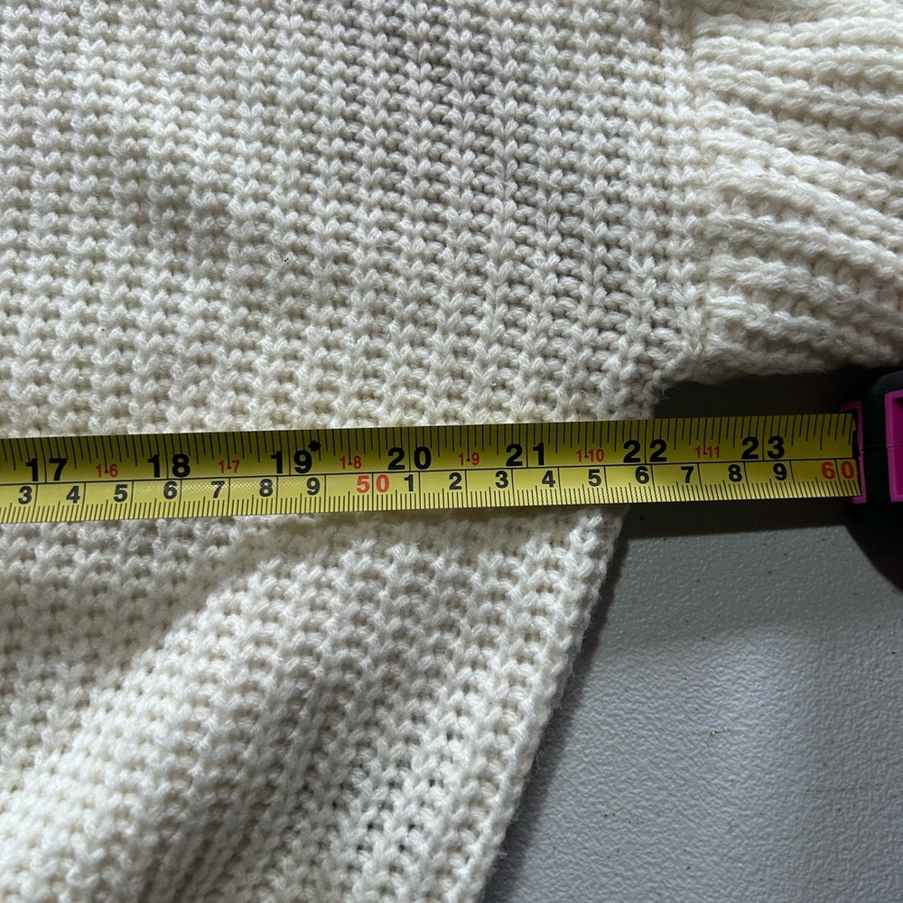 SHEIN Cropped Sweater - Picture 6 of 8